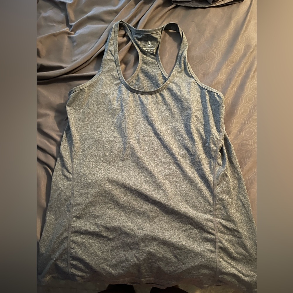 Women’s workout tank tops! 3 PACK